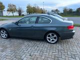 BMW 320i mit sehr guter Ausstattung - BMW 320 aus 2009: Coupe