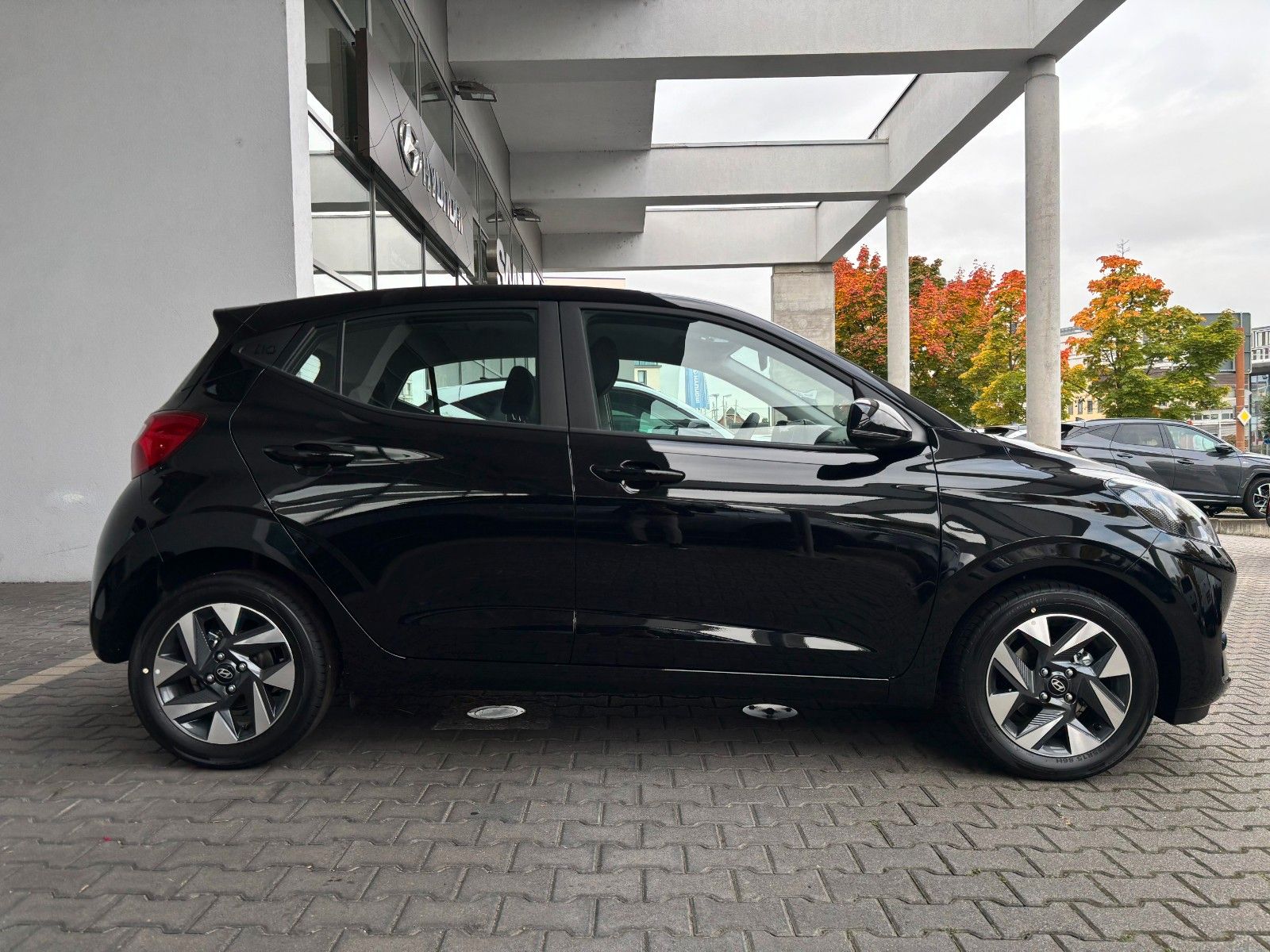 Fahrzeugabbildung Hyundai i10 1.0 63PS Trend Navi/Kamera/SHZ !