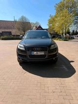 Audi Q7 4.2 FSI V8 (2008)  TÜV bis 2028 - Audi Q7: Fsi