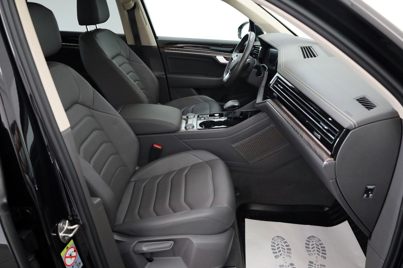 Fahrzeugabbildung Volkswagen Touareg Atmosphere 4M Leder,Navi,LED,Kamera,SH