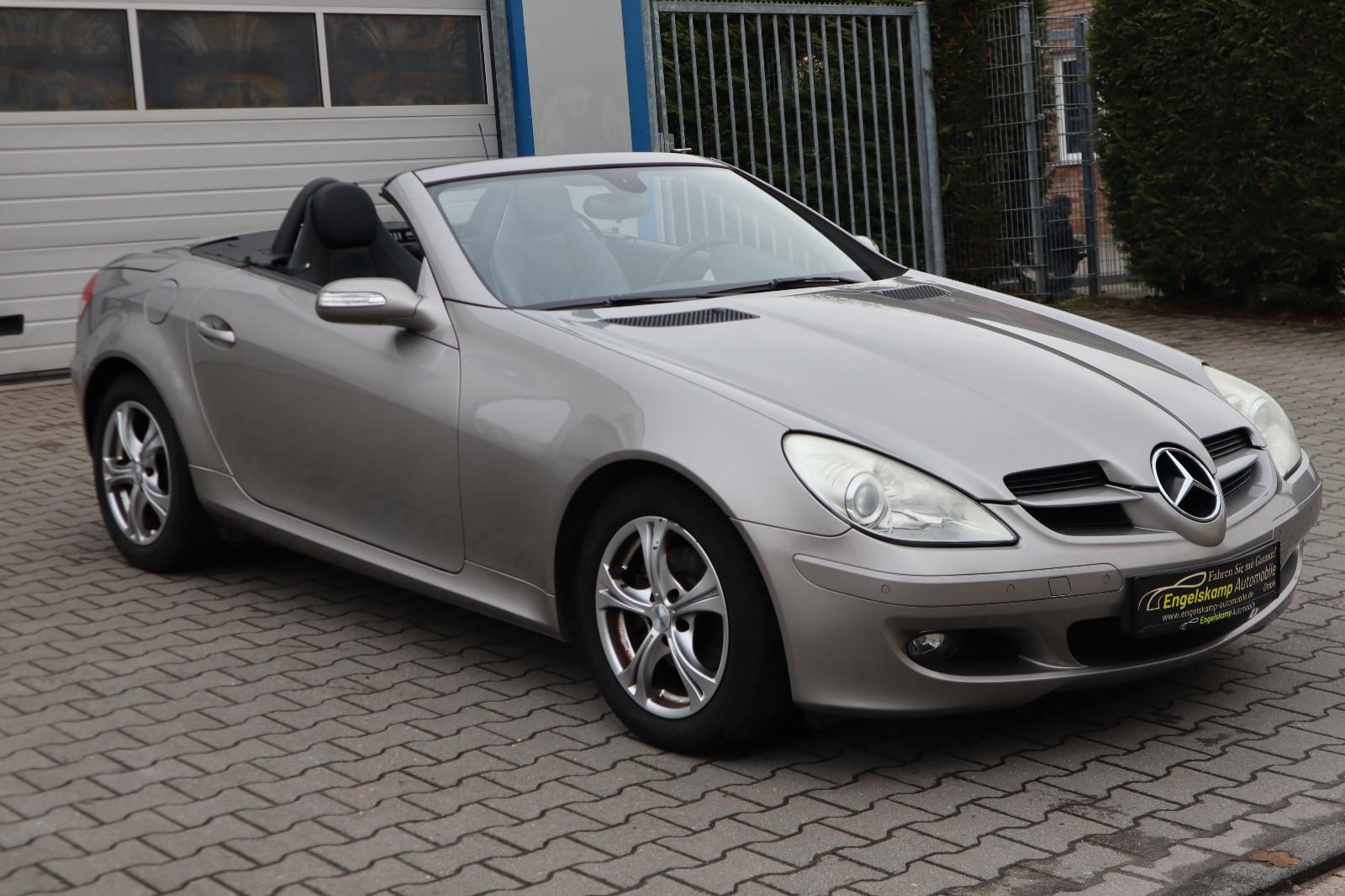 Mercedes-Benz SLK 200 Roadster Kompressor/LEDER/PDC/SCHECKH.
