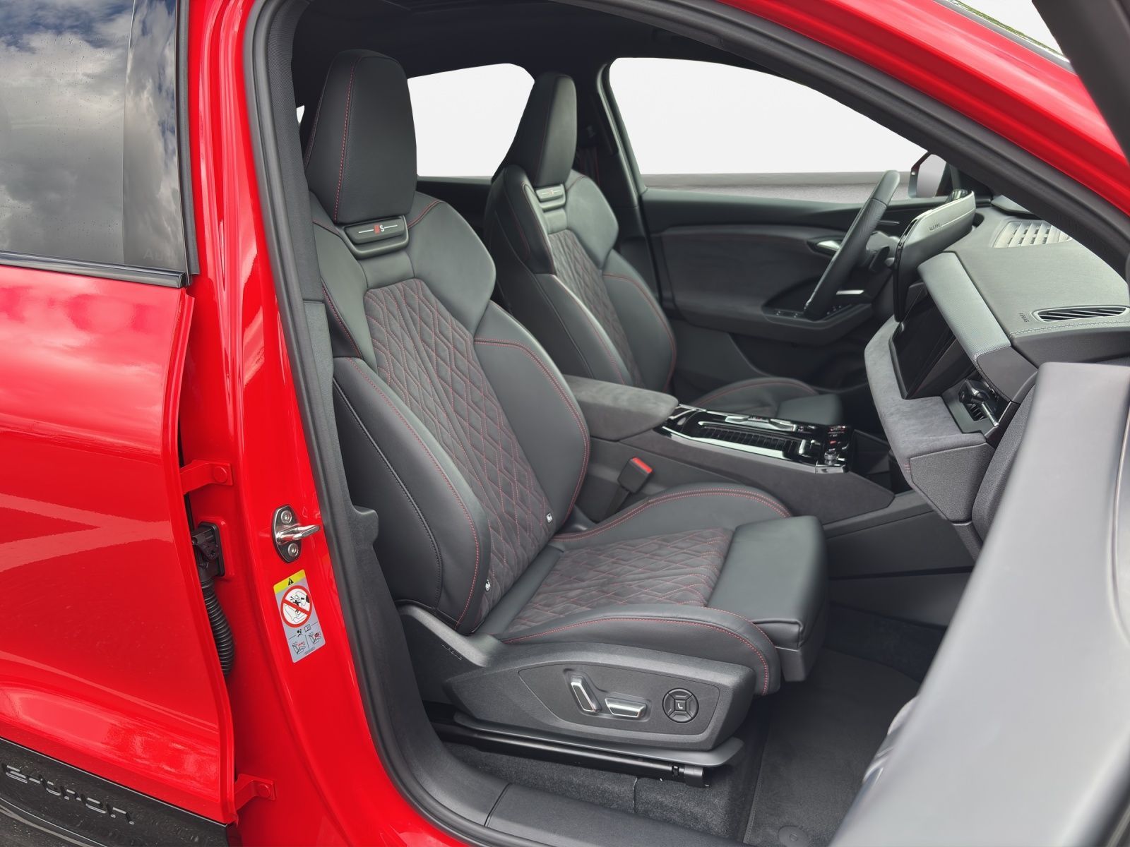 Audi SQ6 e-tron - Bild 4