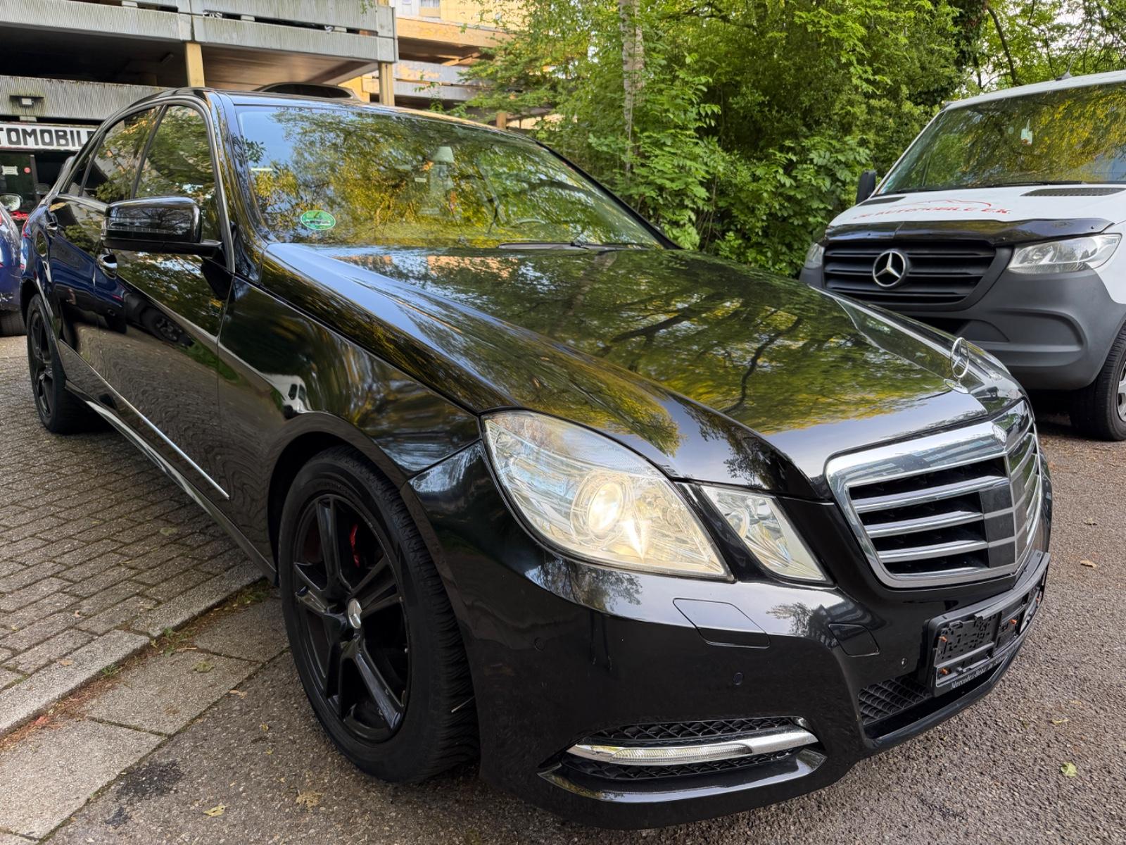 Mercedes-Benz E 300* BlueTec Hybrid