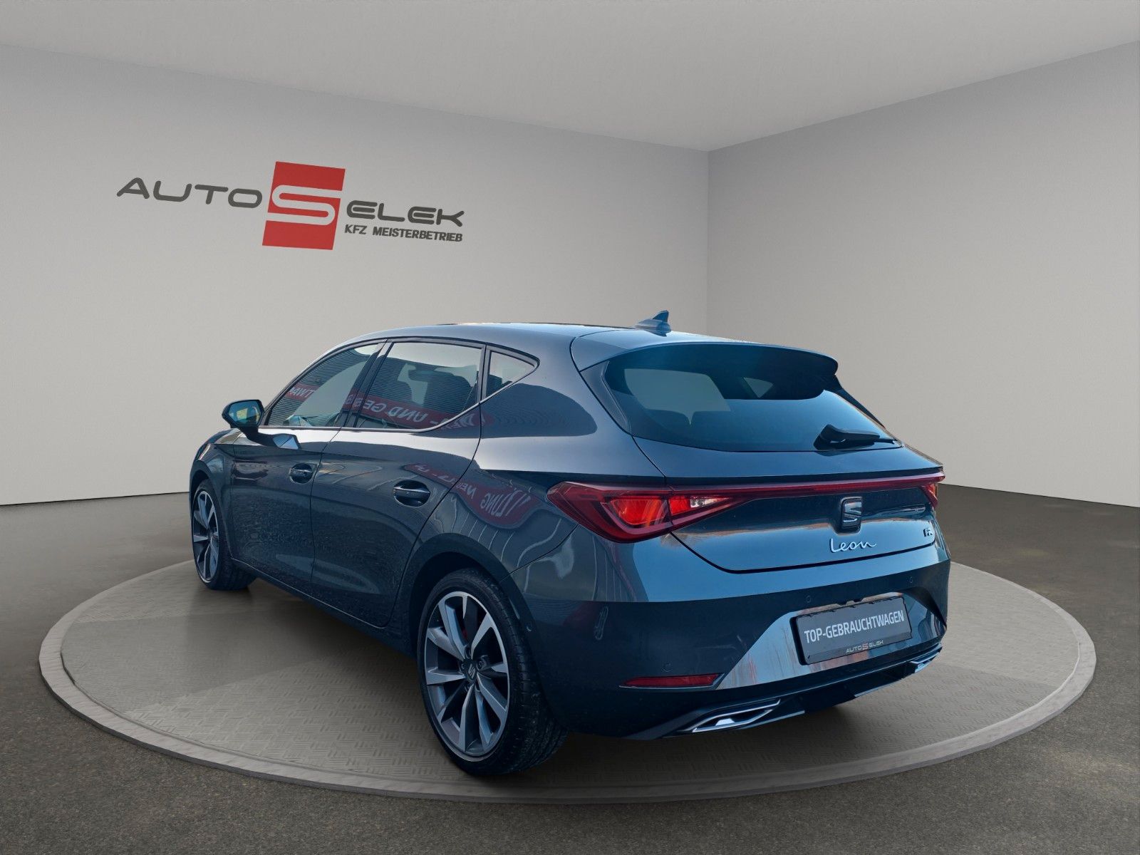 Fahrzeugabbildung SEAT Leon FR Sports LED+NAV+APP+ACC