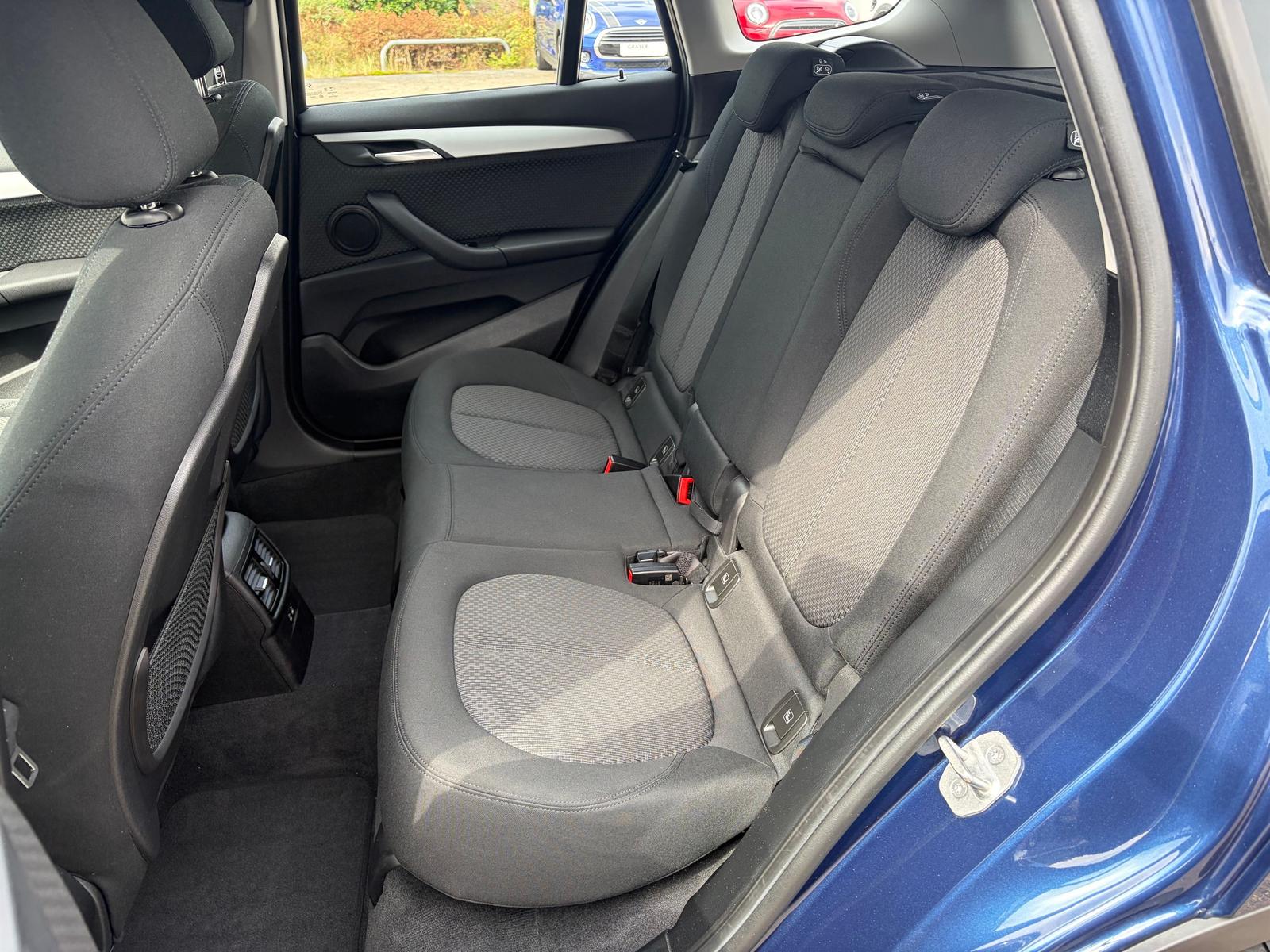 BMW X1 sDrive20i Advantage DAB LED RFK AHK, миниатюра 12