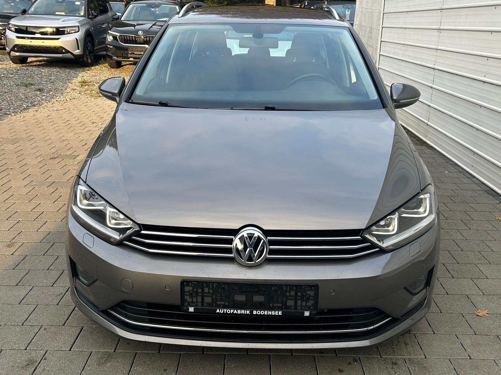 Volkswagen Golf Sportsvan Highline 1.4 BMT AHK*Navi*Xenon*A