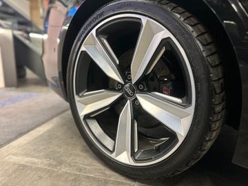 Audi RS4 Avant 2.9 TFSI quattro*HUD*Navi*Klima*SHZ*BT