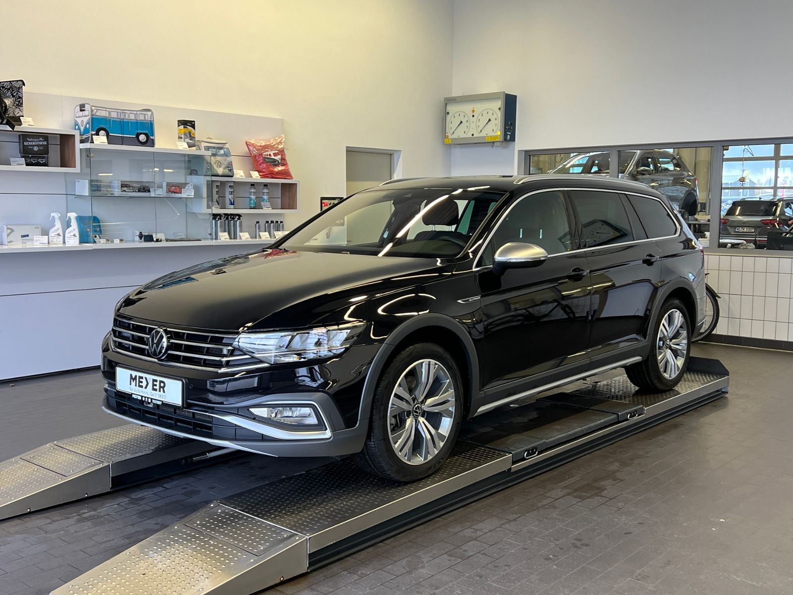 Fahrzeugabbildung Volkswagen Passat Variant Alltrack 2.0 TDI DSG 4MOTION *AHK