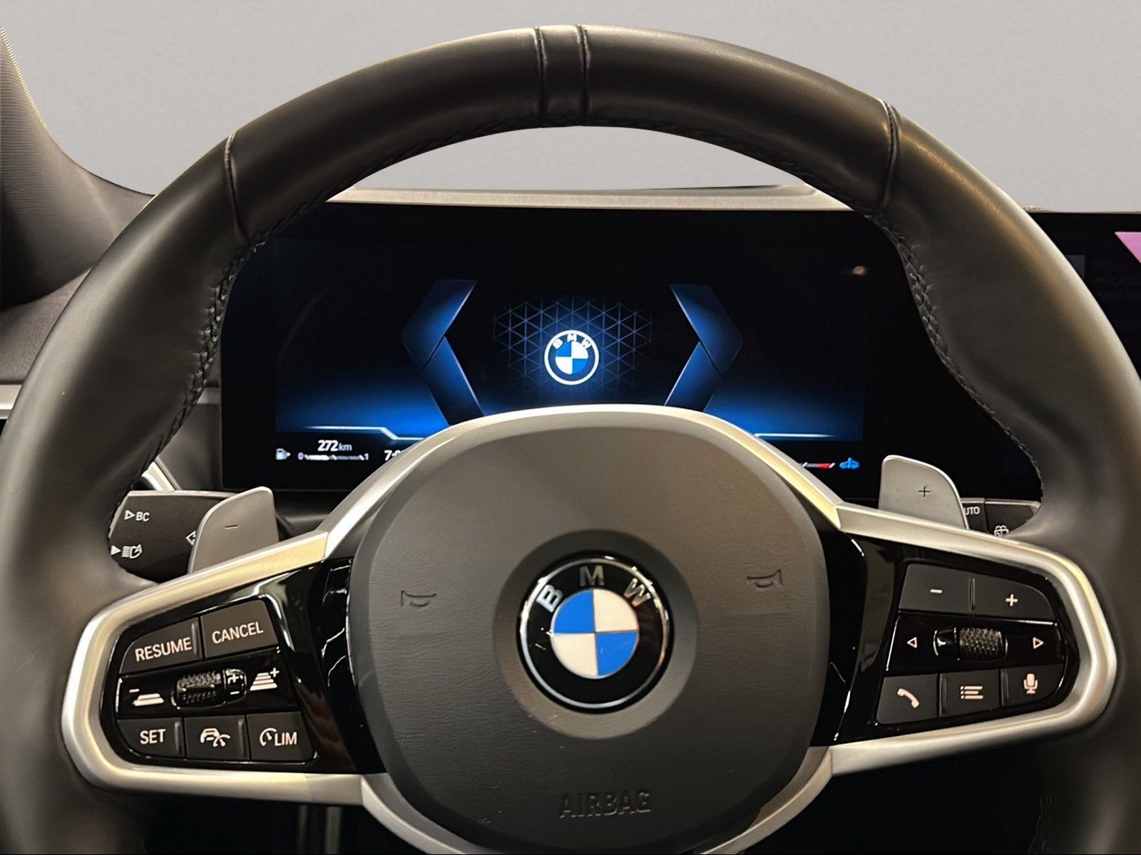 BMW 330 - Bild 13