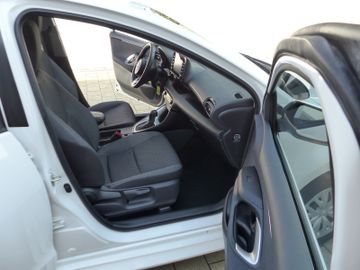 Toyota Yaris - 6