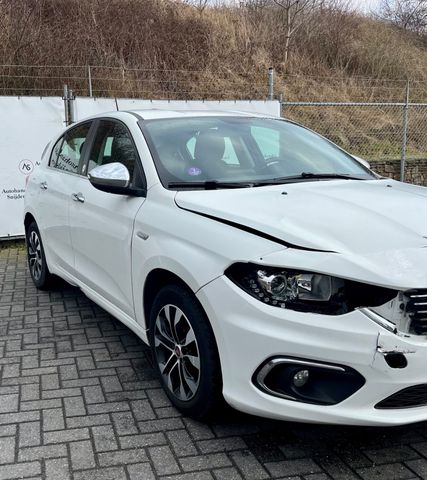 Fiat Tipo Mirror