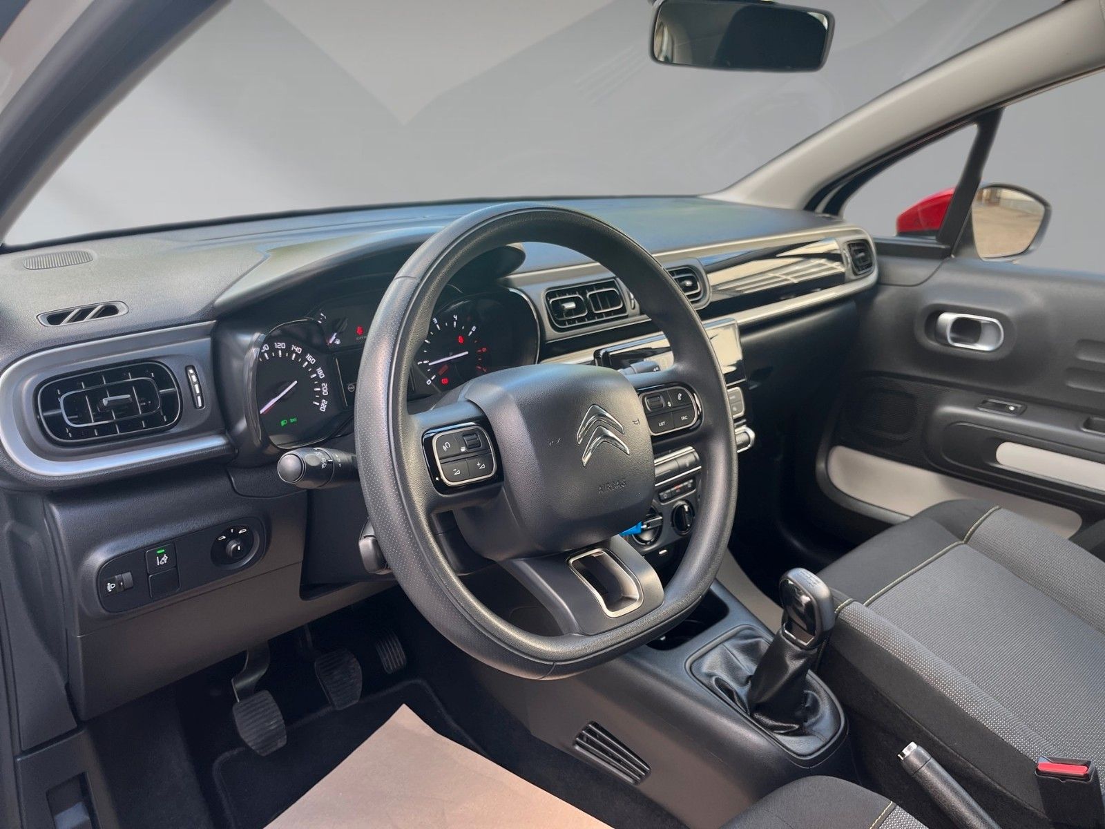 Citroën C3 Feel – Bild 11