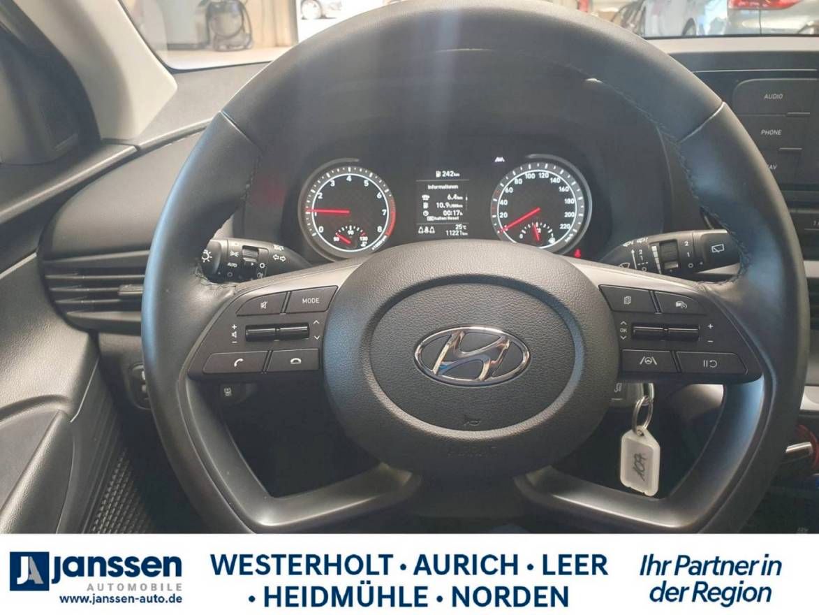 Fahrzeugabbildung Hyundai BAYON Select Winterpaket,PDC hinten,Klima,Start