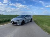 Toyota Corolla 2,0 Hybrid Club Touring Sports Club - gebrauchte Toyota Corolla aus dem Jahr 2019