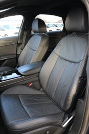 Audi A8 - 8