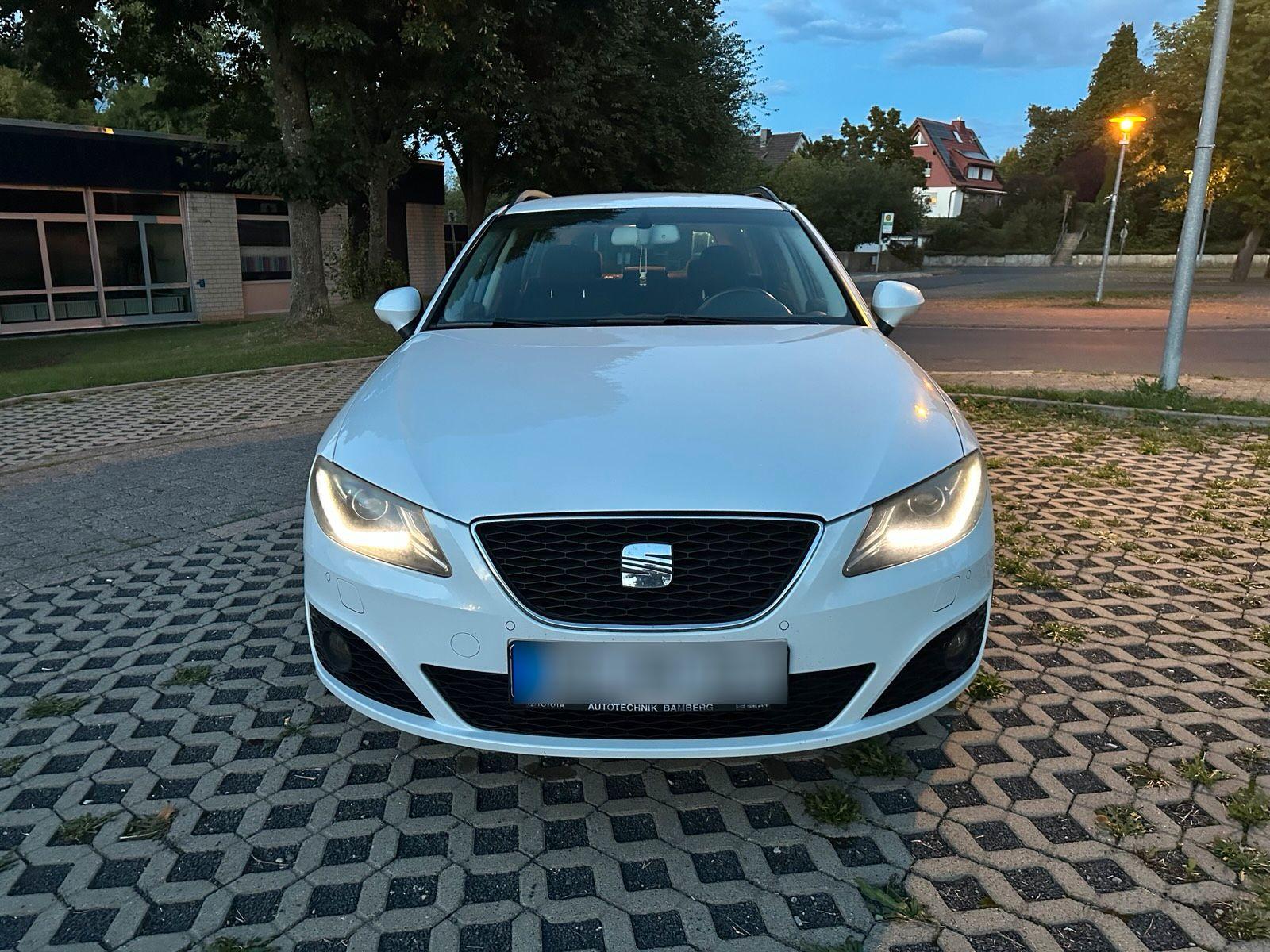 Seat Exeo 2013 — rear view