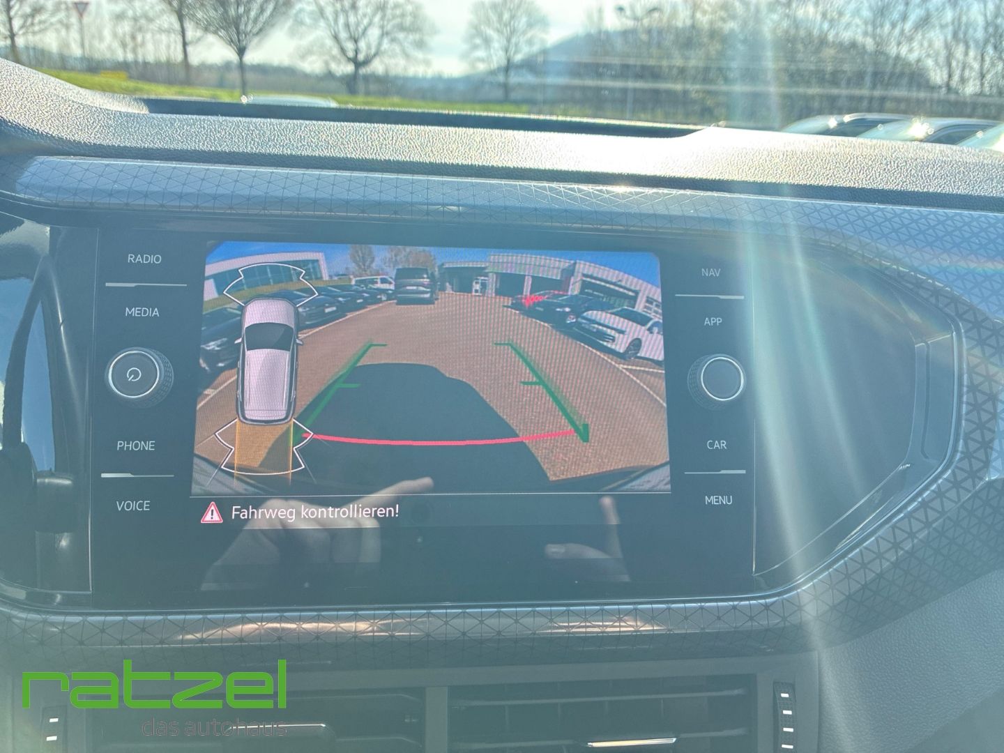 Fahrzeugabbildung Volkswagen T-Cross Style 1.0 TSI DSG Digitales Cockpit LED