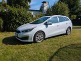 Kia cee`d alles neu AU/HU/Inspek/Bremsen - gebrauchte Kia cee'd Sportswagon aus dem Jahr 2016