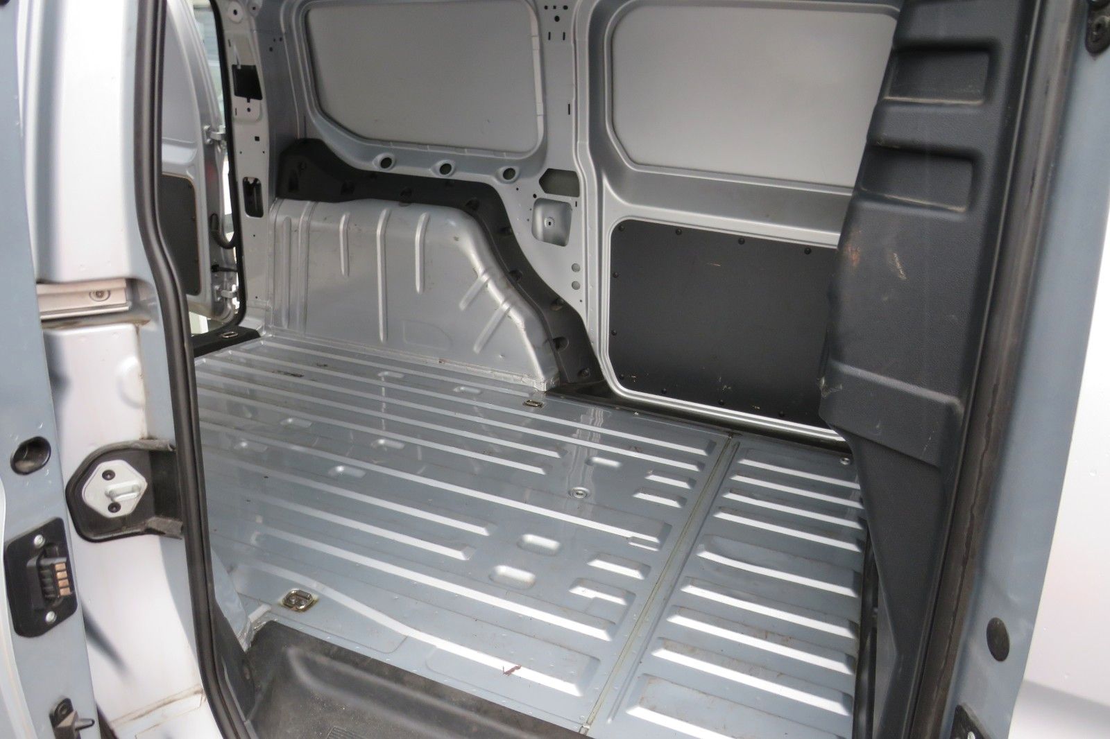 Fahrzeugabbildung Volkswagen Caddy Cargo Maxi TDI FLÜGEL SITZH. TELVOR PDC 1H