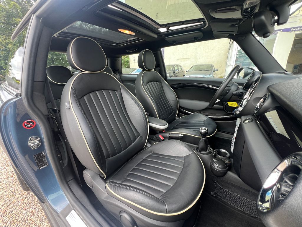 Mini Cooper Mini Cooper 1.6l 88KW PANO LEDER SITZH TEMPOMAT