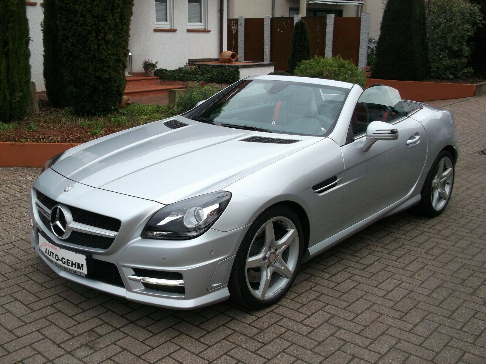 Mercedes-Benz SLK 200  Neuwertiger Zustand 7G-Tronic AMG Line