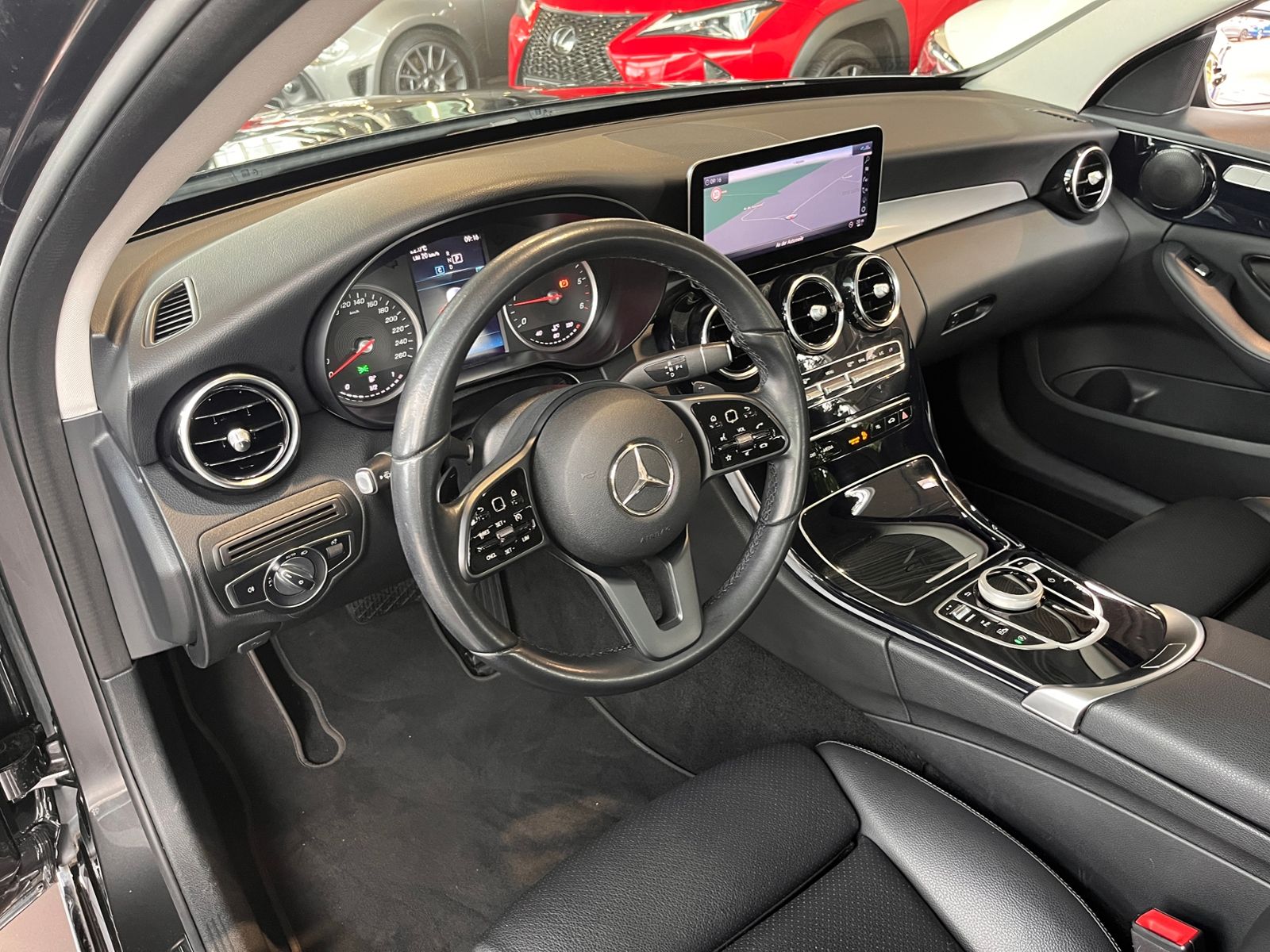 Fahrzeugabbildung Mercedes-Benz C 200 d T LEDER LED NAV SHZ PDC 18"
