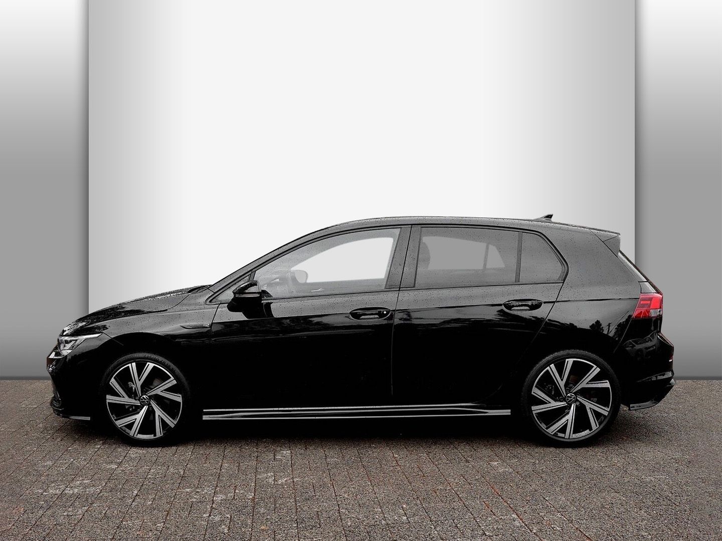 Volkswagen Golf VIII R-Line 1.5 TSI OPF LED STANDHZ. NAVI H foto 4