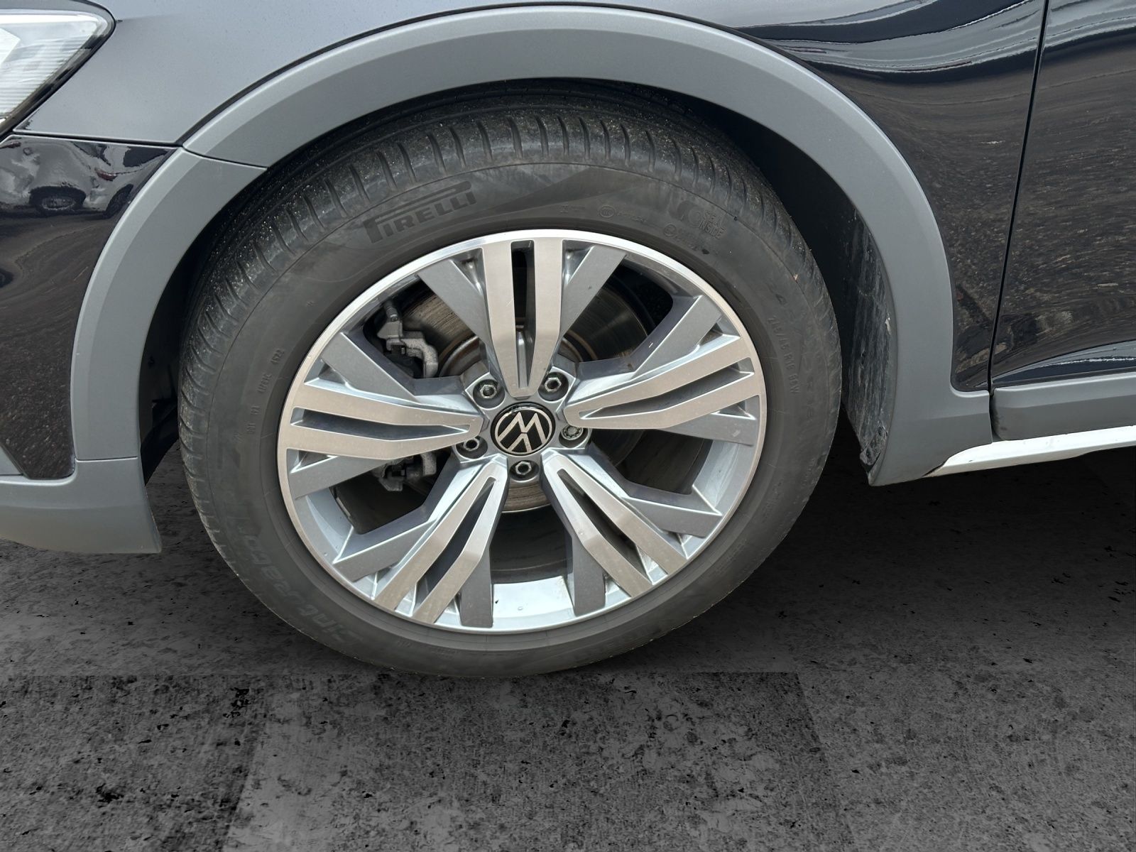 Fahrzeugabbildung Volkswagen Passat Alltrack TDI DSG 4M, LED ACC AHK AID RFK