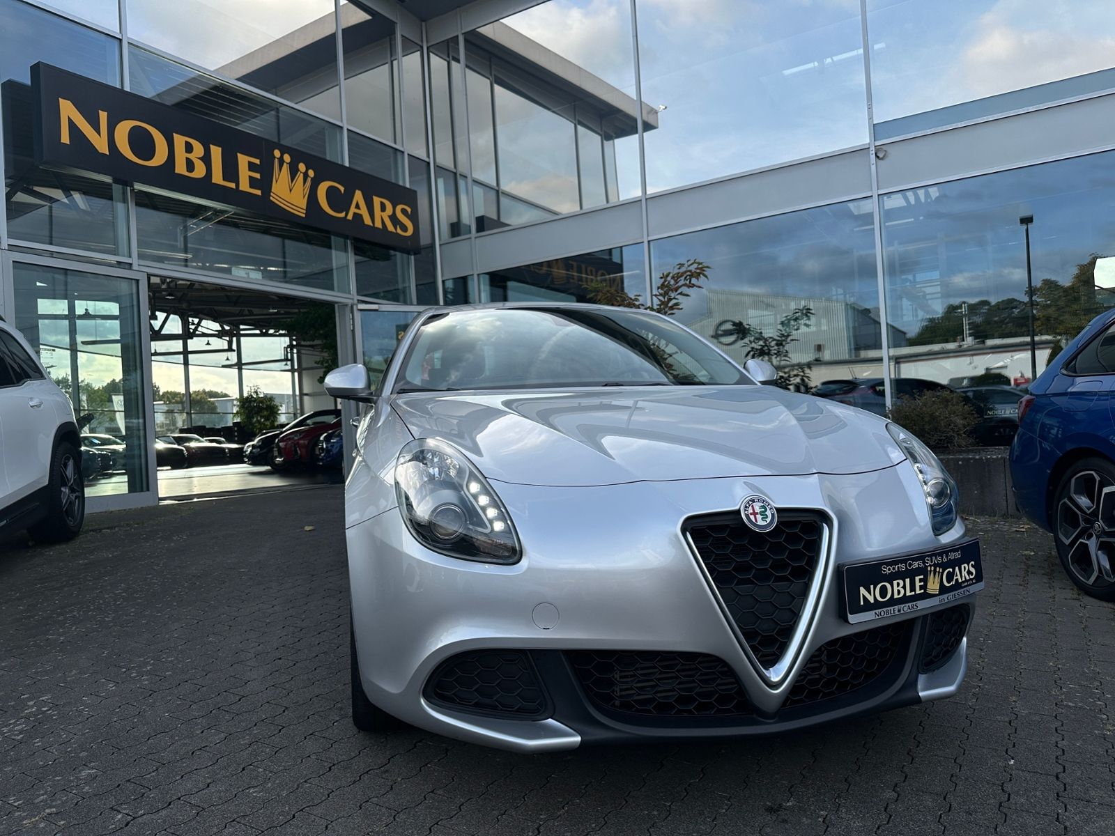 Fahrzeugabbildung Alfa Romeo Giulietta TÜV neu 9/2028 KLIMA NAVI ALU DAB