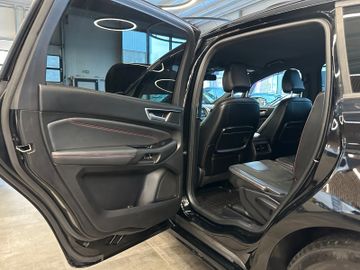 MYAUTOCENTER – Gebraucht- und Jahreswagen mit Werkstattservice in Pfaffenhofen Ford S-Max ST-Line *2. Hand*AHK*Klima*Navi*7-Sitzer*