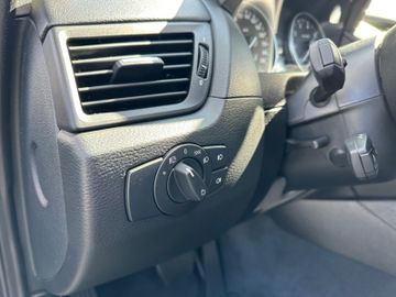 Fahrzeugabbildung BMW X1 18i sDrive X-Line*Kamera*Bi-Xenon*Tempomat*