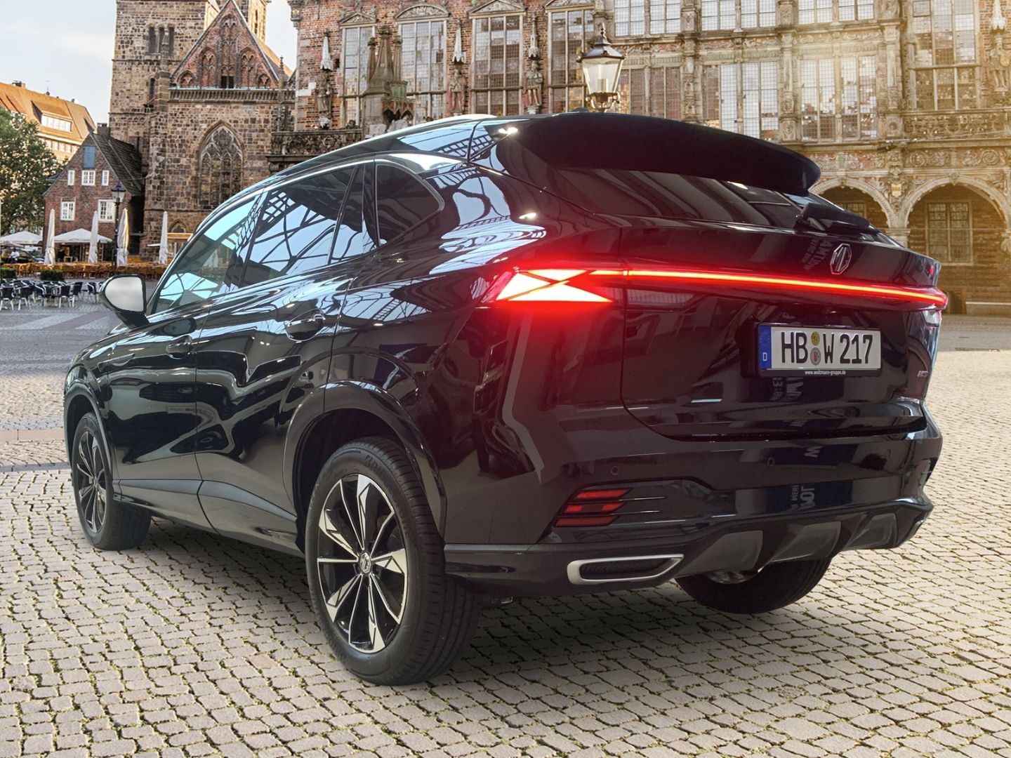 Fahrzeugabbildung MG HS PHEV Luxury Automatik- FINANZIERUNGSANGEBOT!