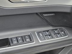 Fahrzeugabbildung XF AWD Automatik