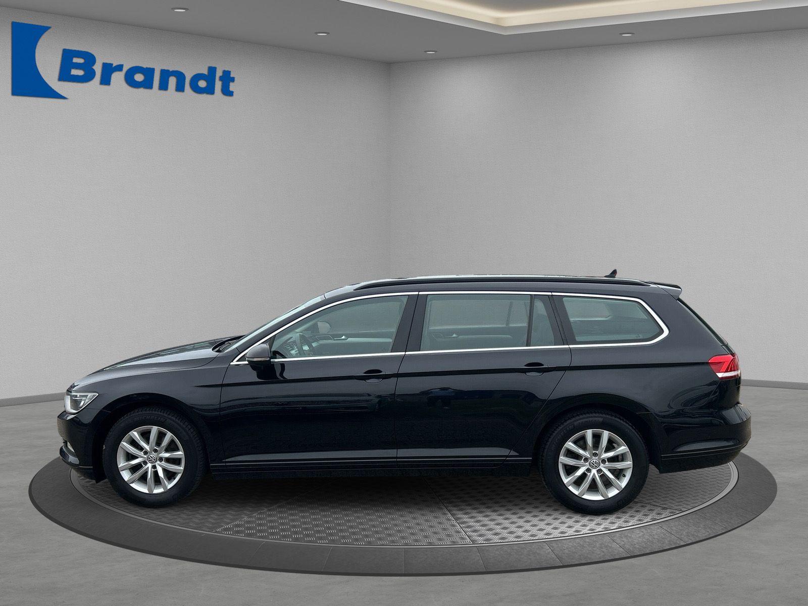 Volkswagen Passat Variant 1.6 TDI Comfortline DSG+NAVI+ACC