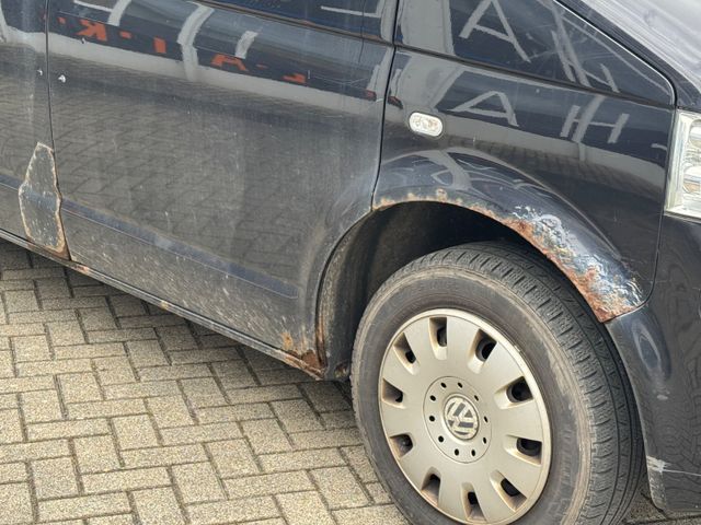Fahrzeugabbildung Volkswagen T5 Caravelle 8 Sitze Klimaautomatik 1.9 TDI
