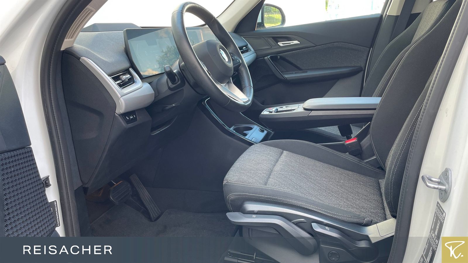 BMW X1 xDrive23d A Pano AHK DA HuD Aktivsitz foto 4