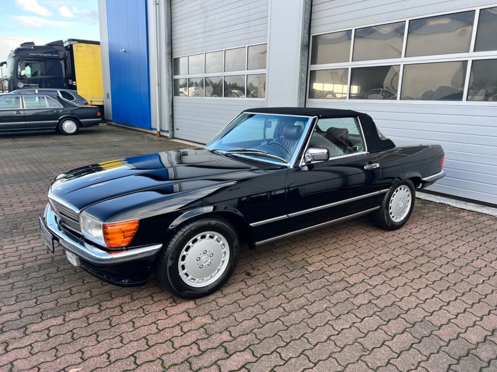 Mercedes-Benz SL 560