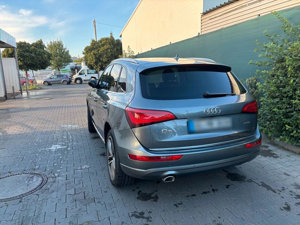 Image of Audi Q5
