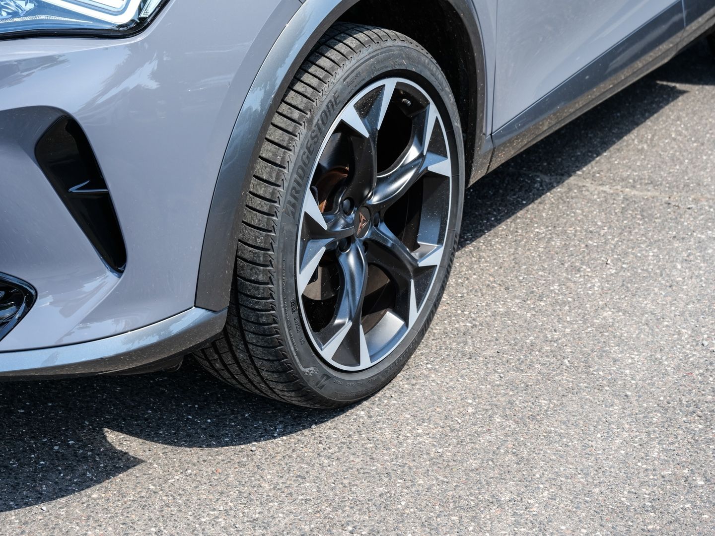 Cupra Formentor 1.5 TSI DSG Teilleder Panorama-Dach LE imagem 3