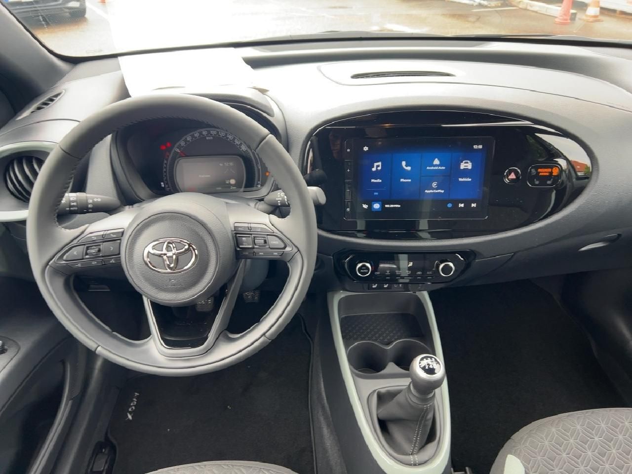 Fahrzeugabbildung Toyota AYGO X 1,0 Teamplayer *Komfort Paket *LED-Paket