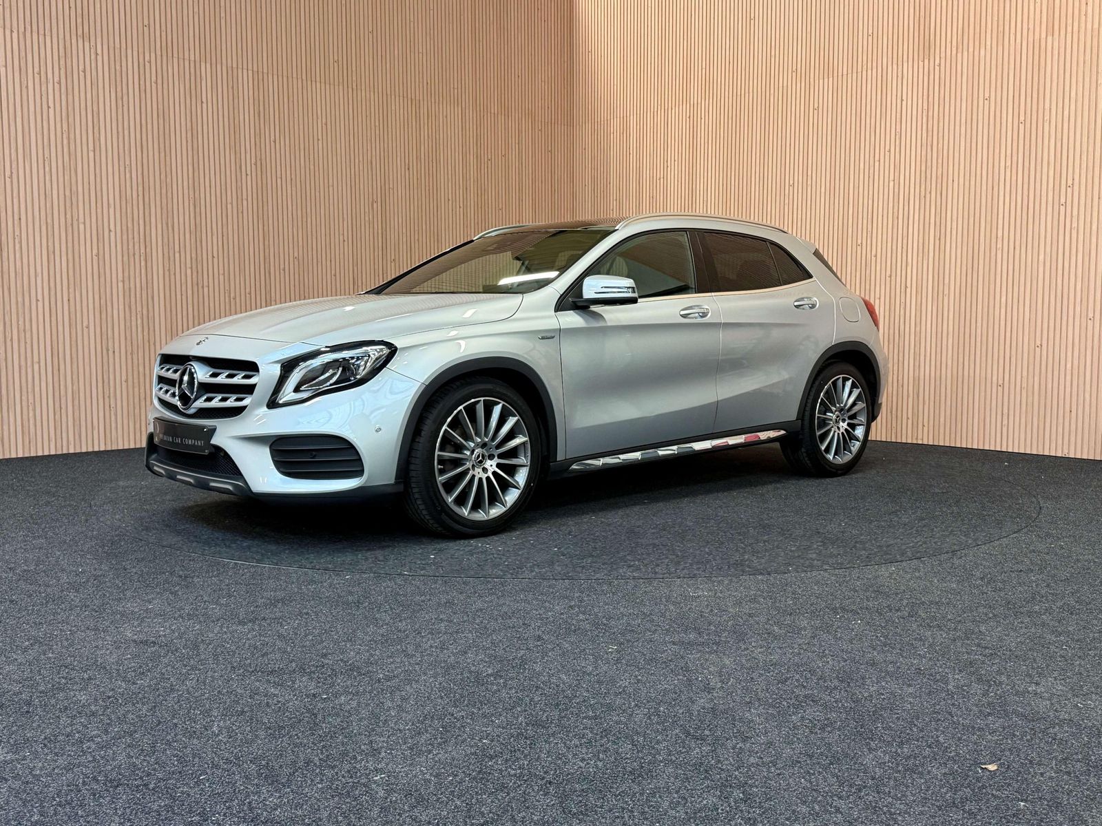 MERCEDES-BENZ GLA 200 GLA 200 Business Solution AMG| Automaat|