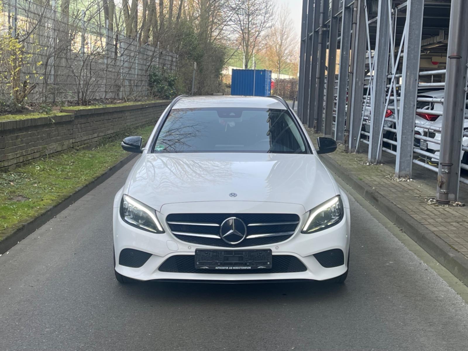 Mercedes-Benz C 220d T-Modell NIGHT-PAKET/CARPLAY/RFK/