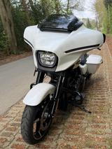 Harley-Davidson Street Glide  117 - White Onyx Pearl - 2024