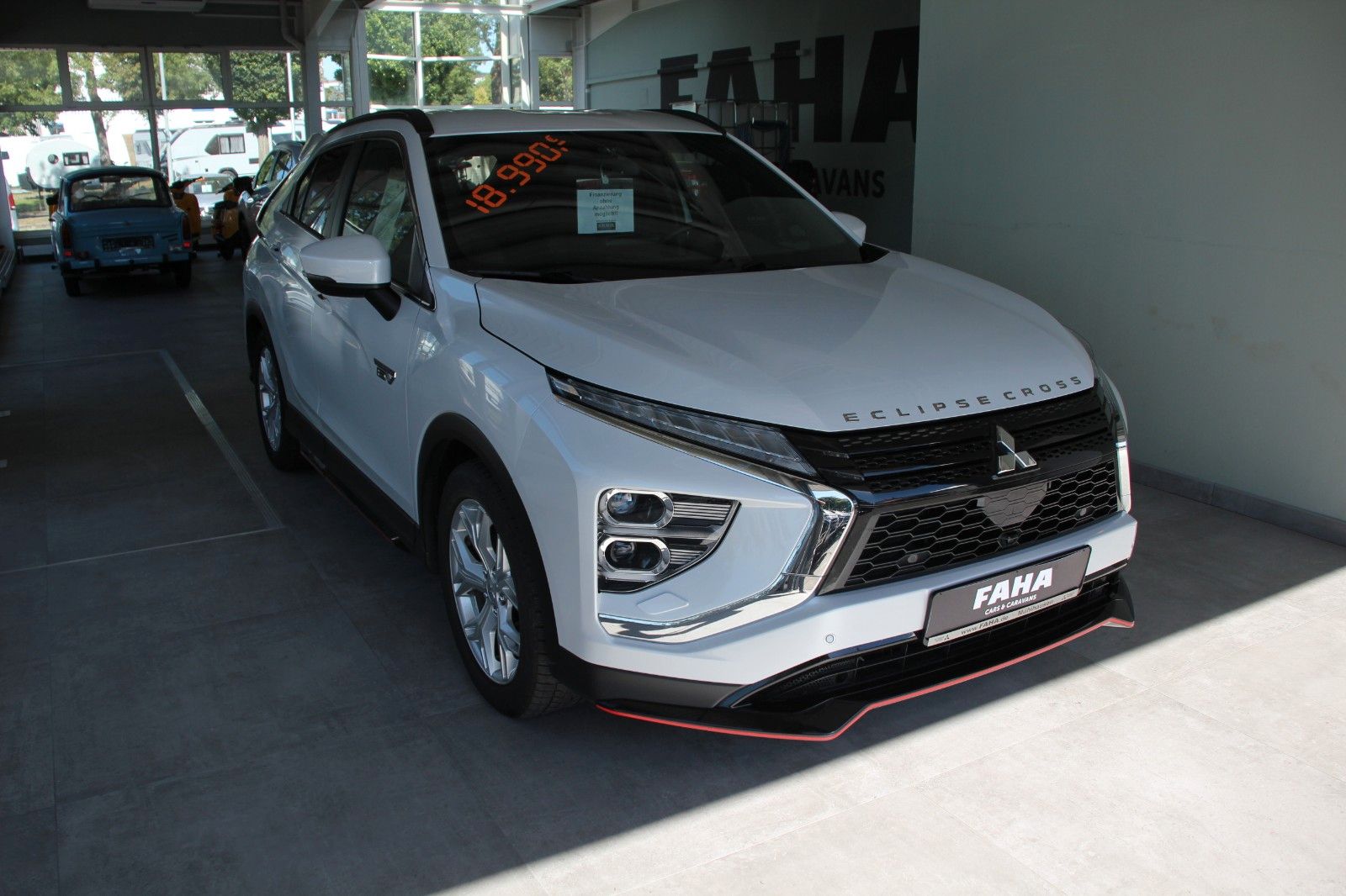 Fahrzeugabbildung Mitsubishi Eclipse Cross Plus Hybrid 4WD
