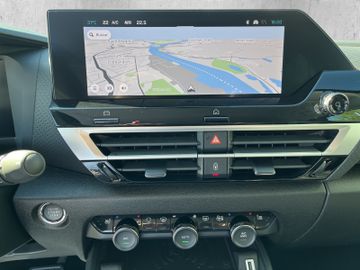 Citroën C4 MAX 1.2 145 +SHZ+KeyLess+PDC+2xKlima+SpurH