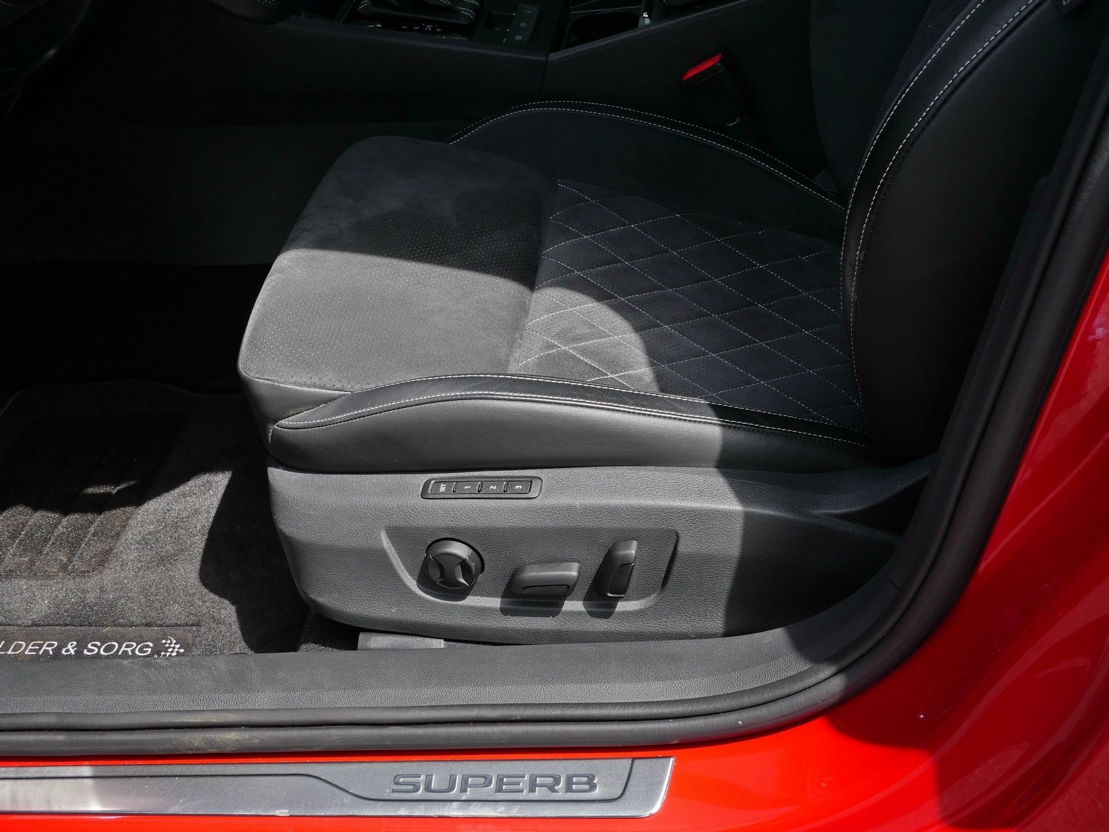 Skoda Superb - Bild 24