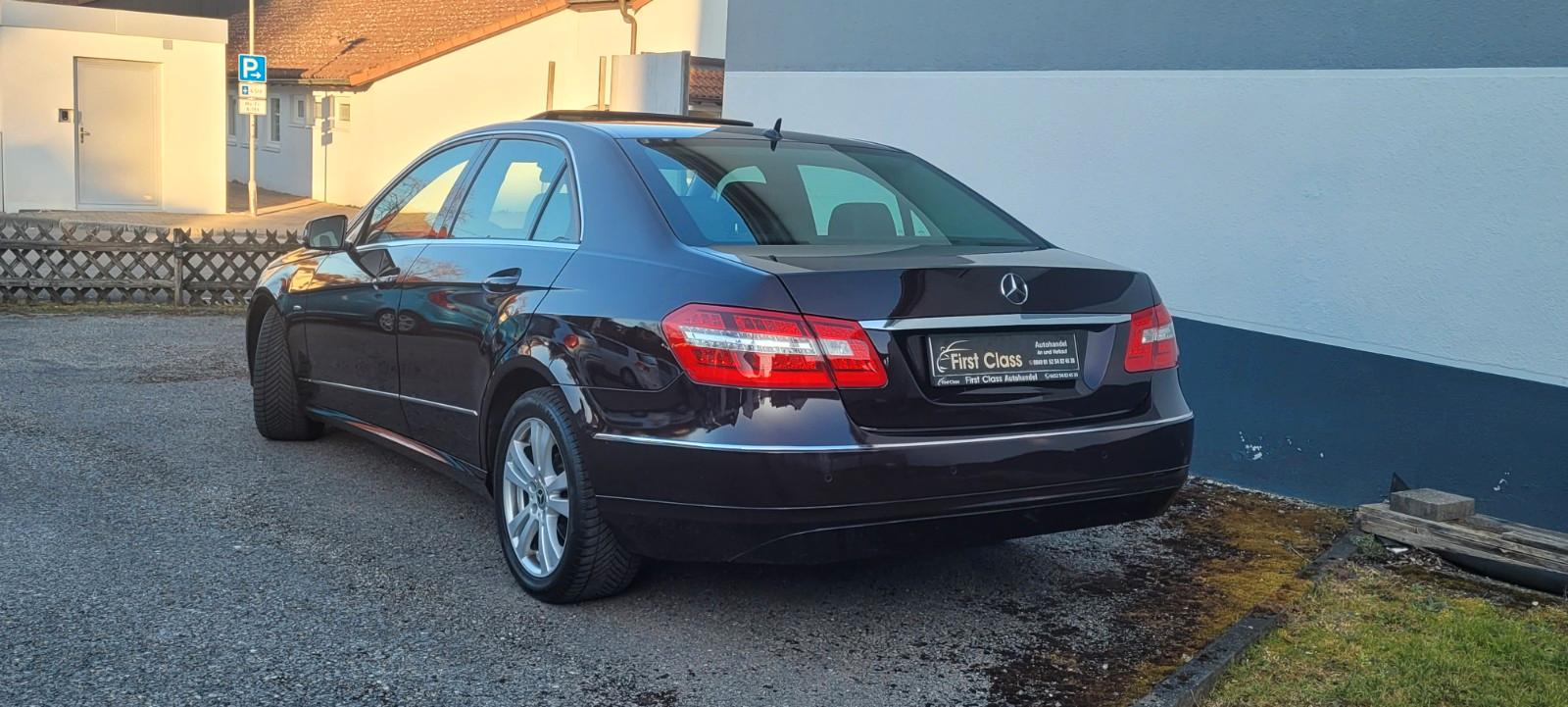 Mercedes-Benz E 220 CDI  Limo. Avantgarde Schiebedach,AHK,Navi
