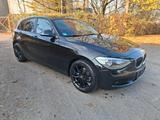 BMW 114i Sport Line/EU6/SHZ/8*ALUFELGEN - BMW: Schwarz, Alufelgen