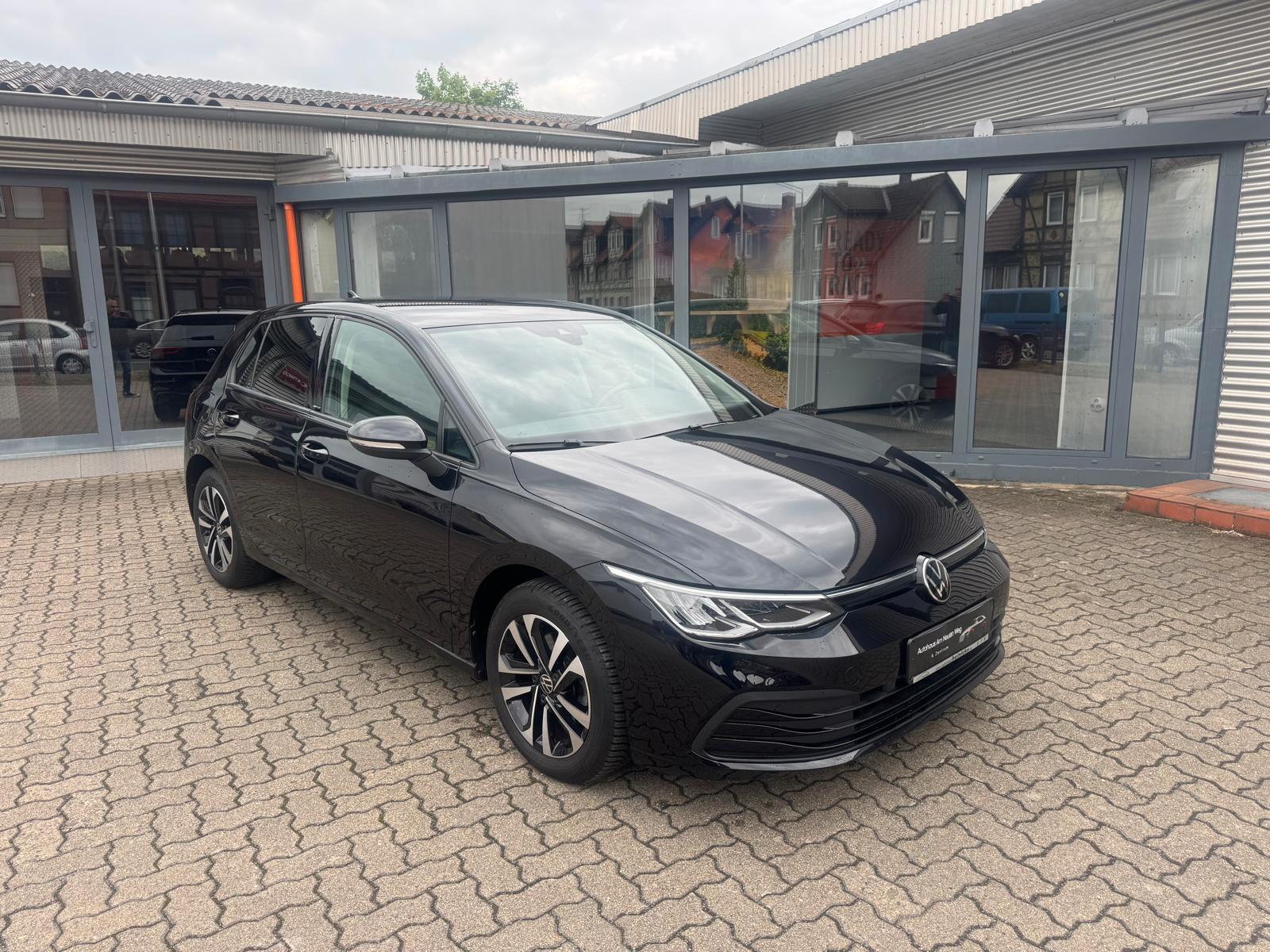 Volkswagen Golf VIII Lim. United Automatik AHK Klima Sitzhz