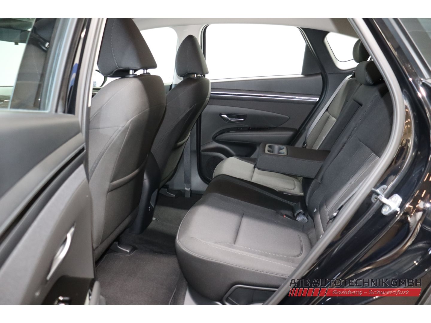Fahrzeugabbildung Hyundai Tucson PHEV 1.6 T-GDi 4WD 97,8% SOH Funkions- /L